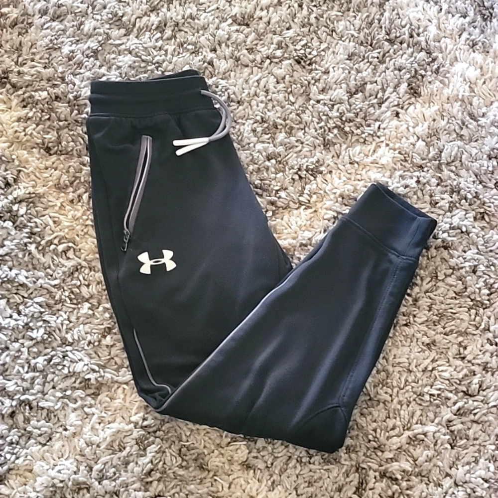 Kids UnderArmour joggers